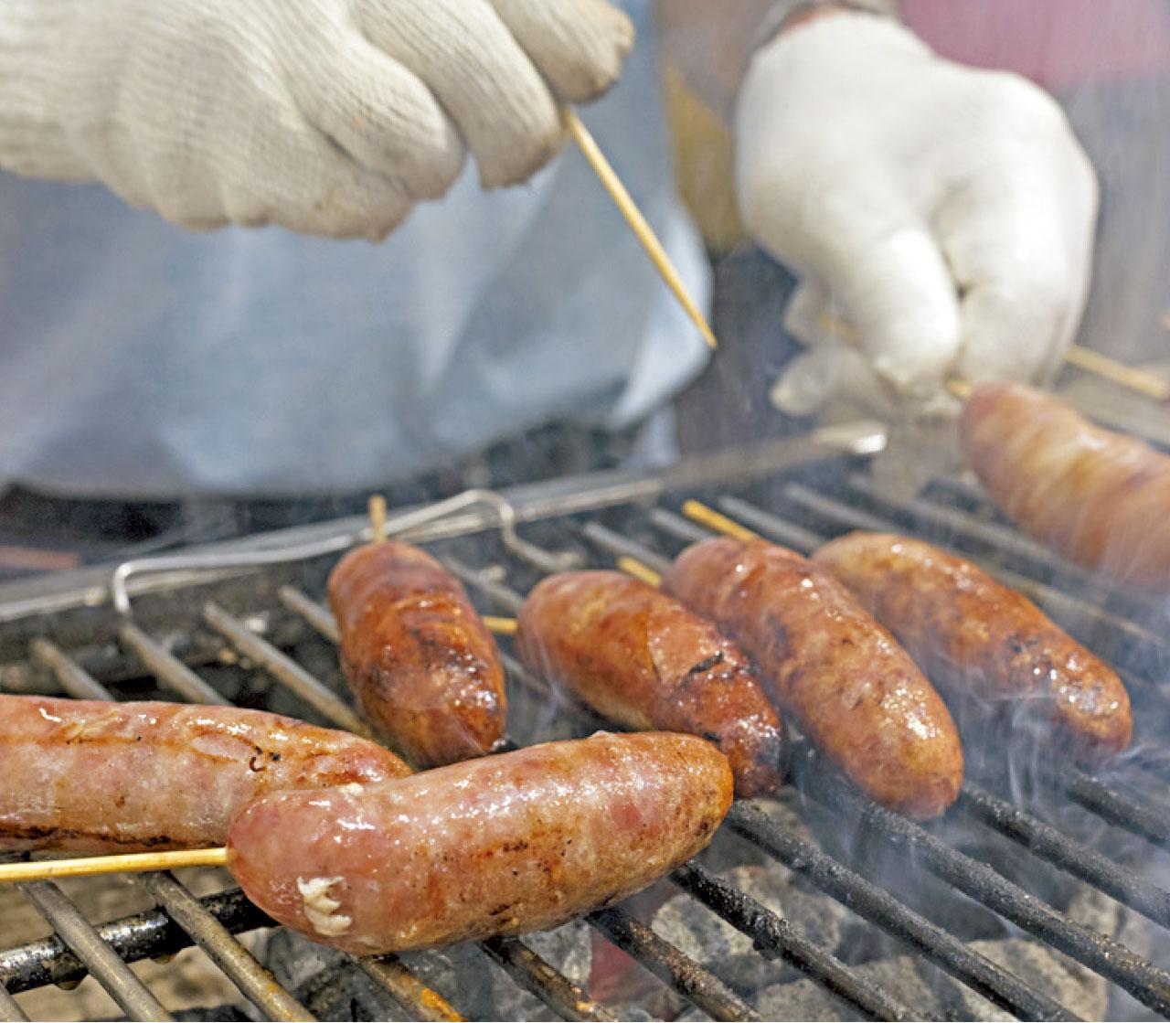 街頭小食檔移師到美食展現場。