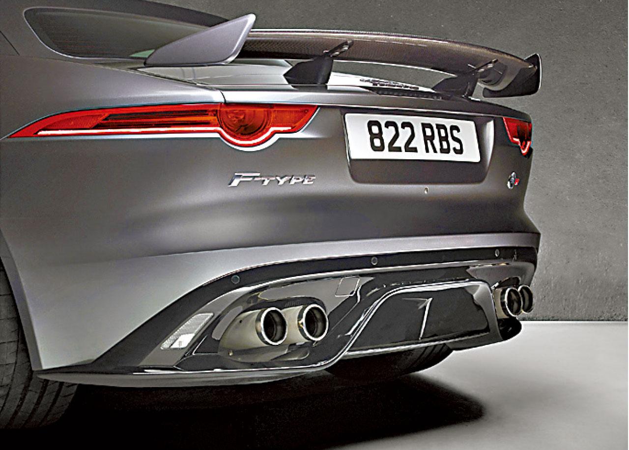 四出式死氣喉由鈦合金混合鉻鎳鐵製,重量比傳統製品輕16kg。