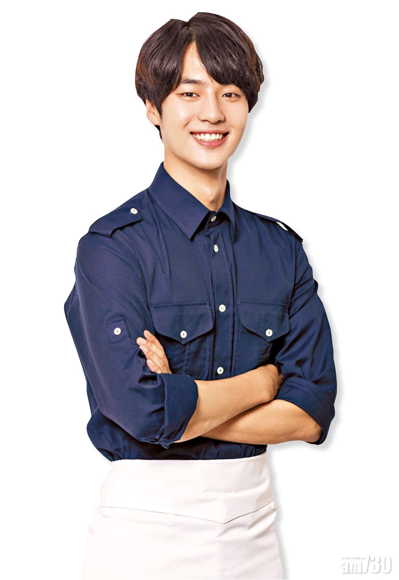 楊世鍾飾演米芝蓮餐廳廚師溫正善。