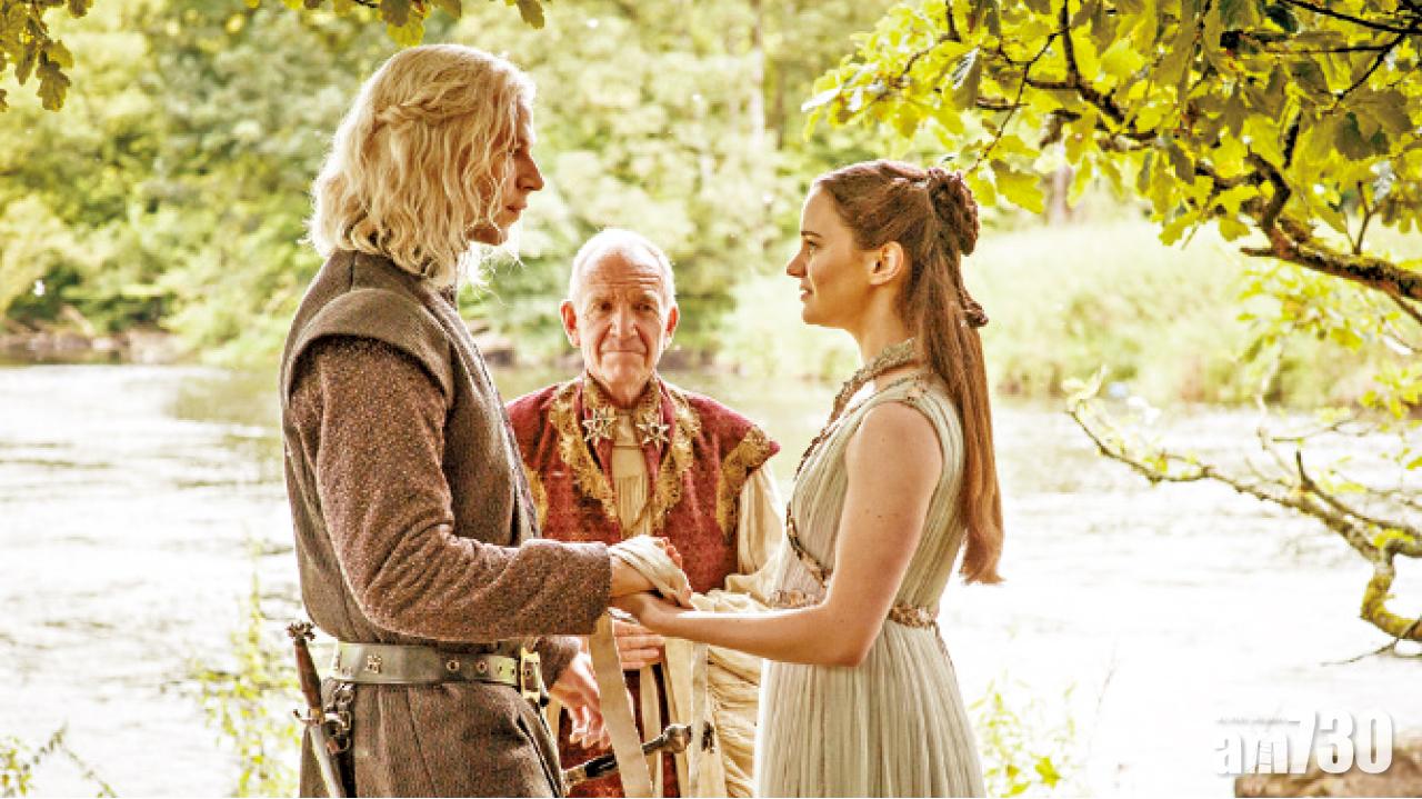 Rhaegar及Lyanna秘婚回溯片段。