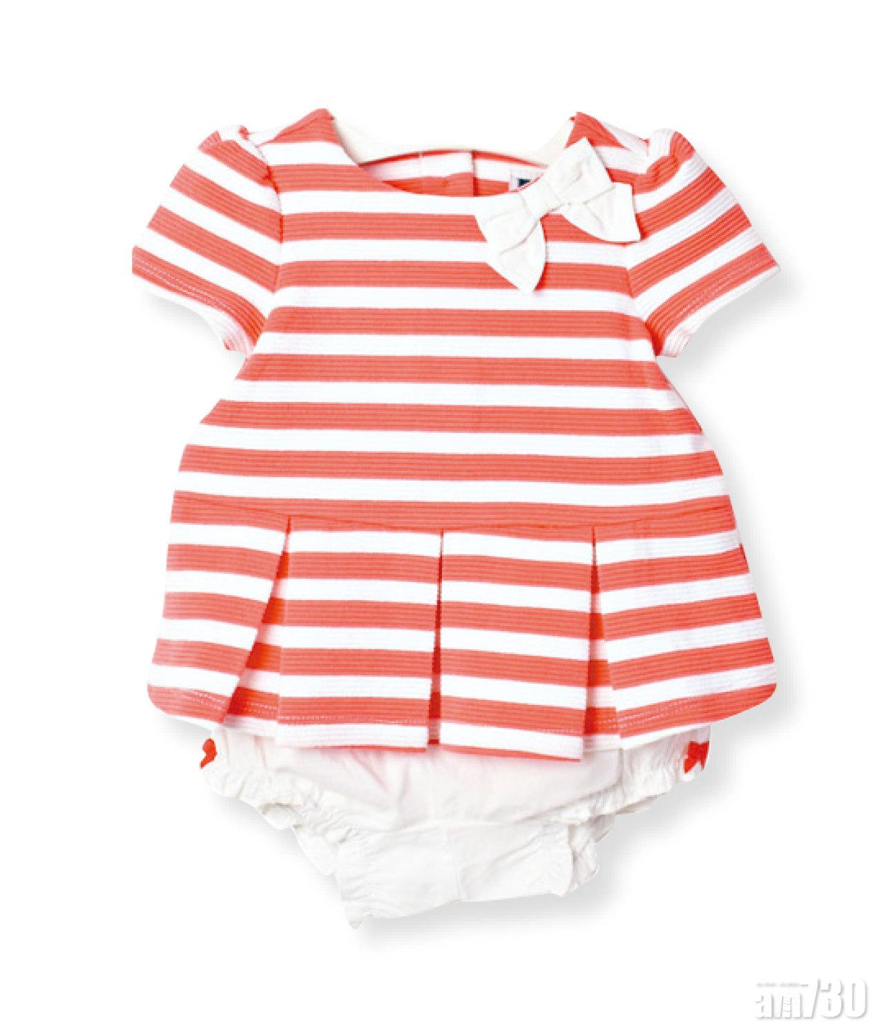 小妹妹在自己的百日宴裡,來一個可愛的紅粉小水手打扮吧!($190/裙子及褲仔,Janie & Jack from Retykle)