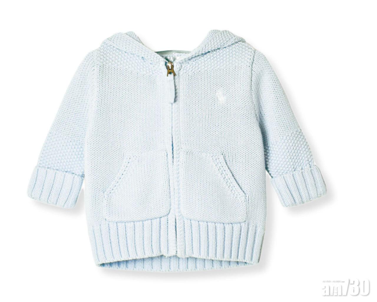 粉藍色小外套在入秋時分穿著剛剛好,醒目可愛。($330,Ralph Lauren from Retykle)