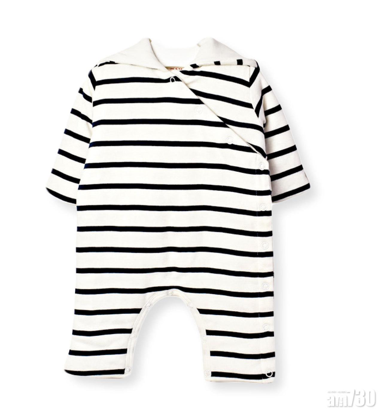 黑白條子夾衣中性簡約,父母亦可齊齊選擇類似款式,全家一個look。($230,Seed Jumpsuit from Retykle)