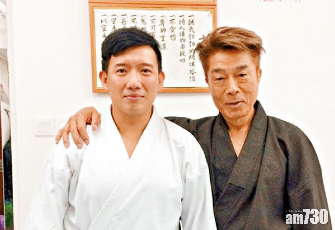 6年前,杜汶澤拜師於倉田師父門下,倉田起初以為他三分鐘熱度,估不到他堅持學到考獲黑帶。