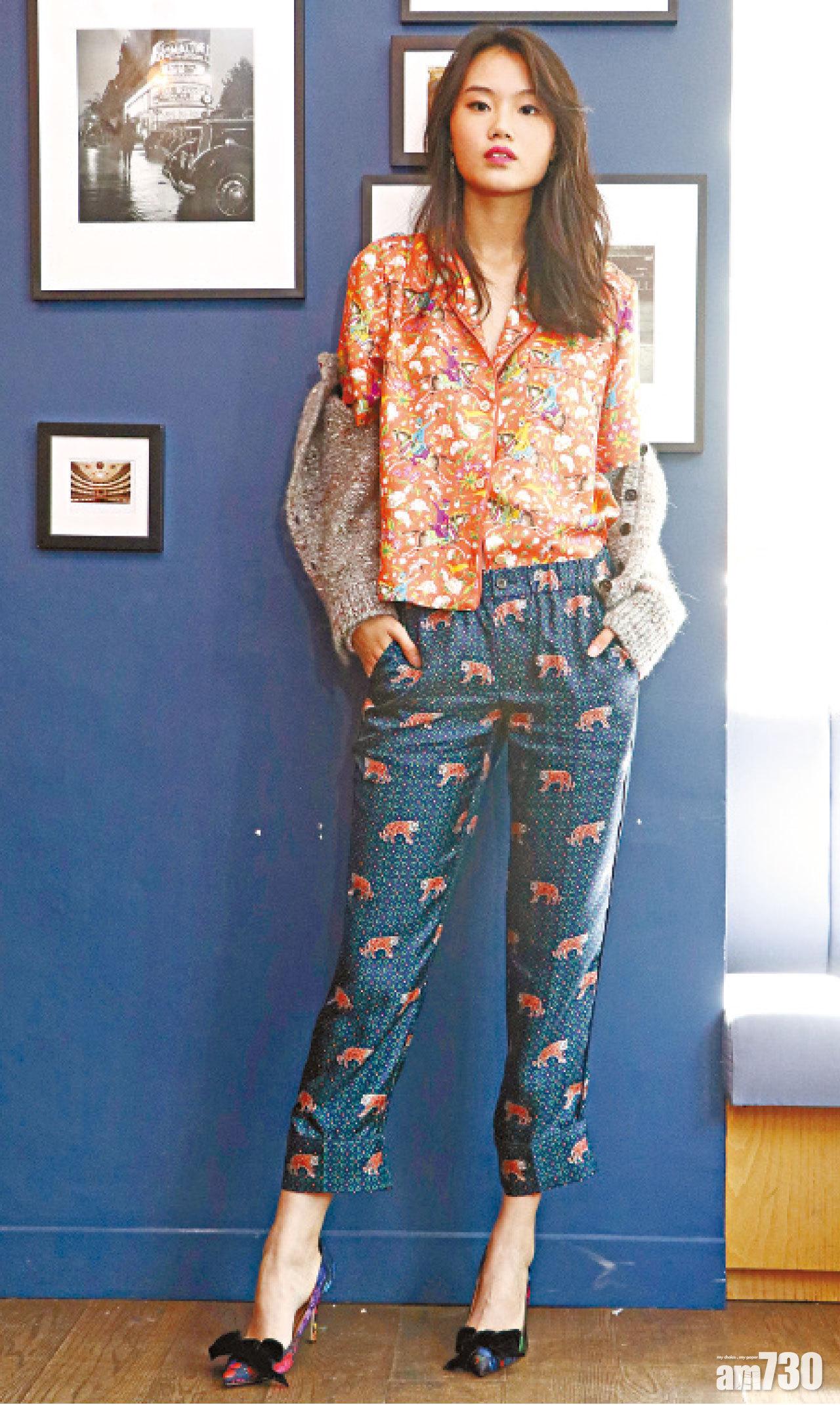 老虎圖案長褲 $1,150
上衣、外套及高踭鞋 TBC