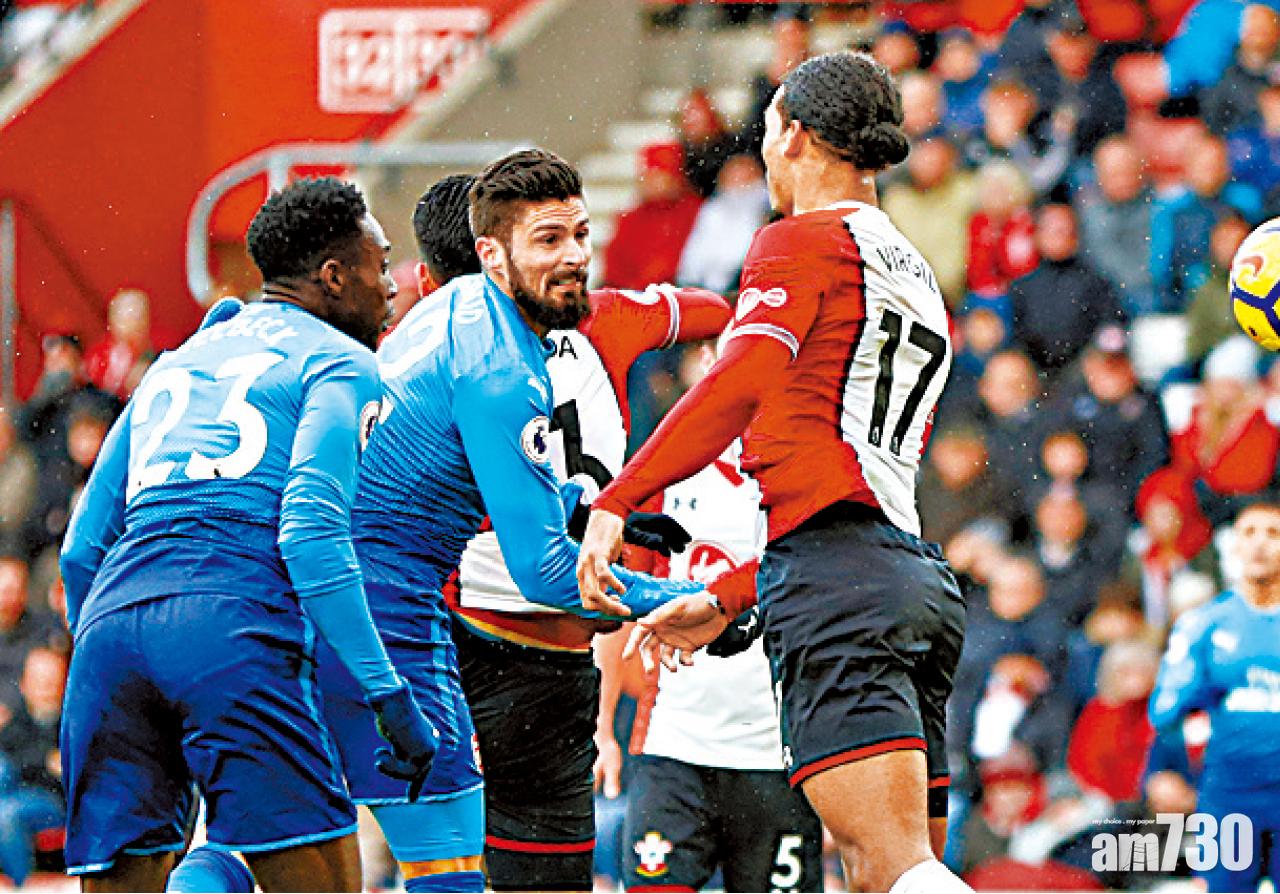 基奧特完場前頭槌建功。