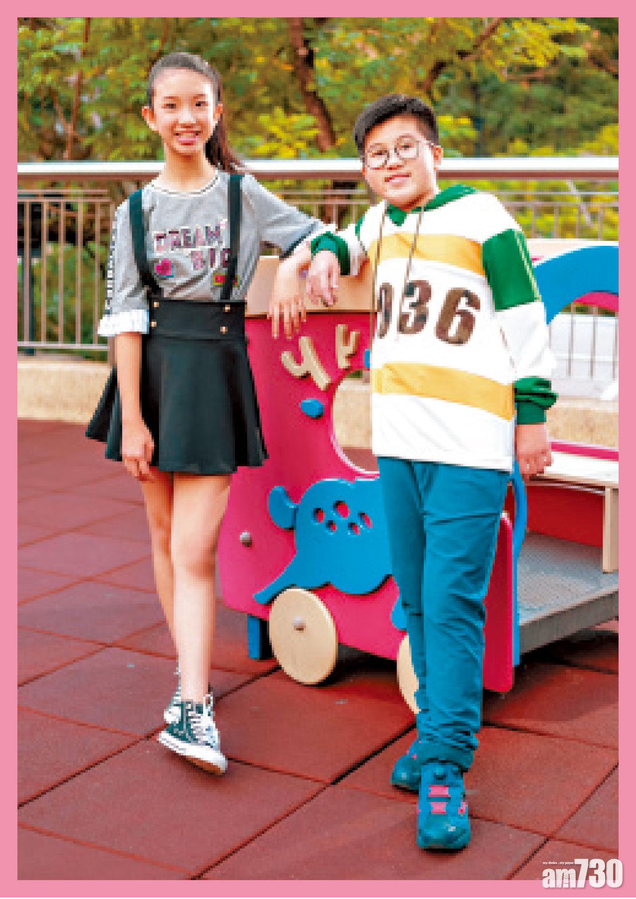 穿上活潑的吊帶短裙襯荷葉邊袖子tee,已經很出色。男孩的撞色hoodies,配摺腳褲,灑脫有型。(女:吊帶短$228、tee $299;男:hoodies $418、褲$388)