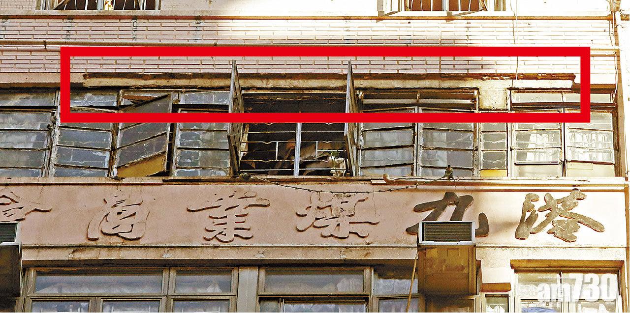 約4米長石屎剝落。(林俊源攝)