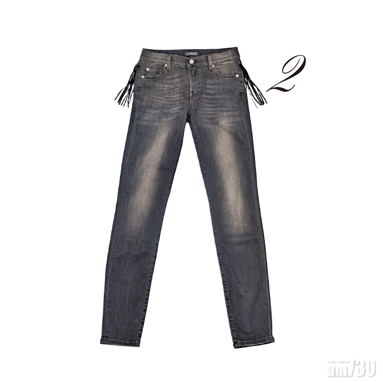 2.黑色流蘇skinny jeans $3,380(C)