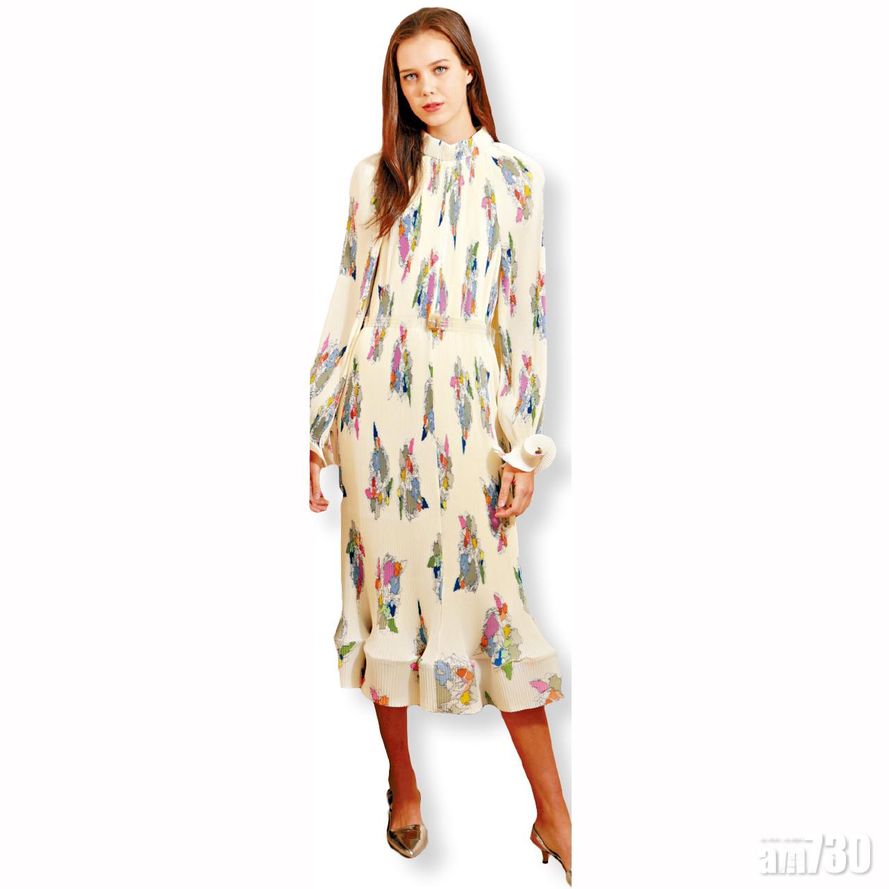 ‧Pleated Camellia DressWith Belt
約$7,761
‧Simon
Shoes
約$4,095