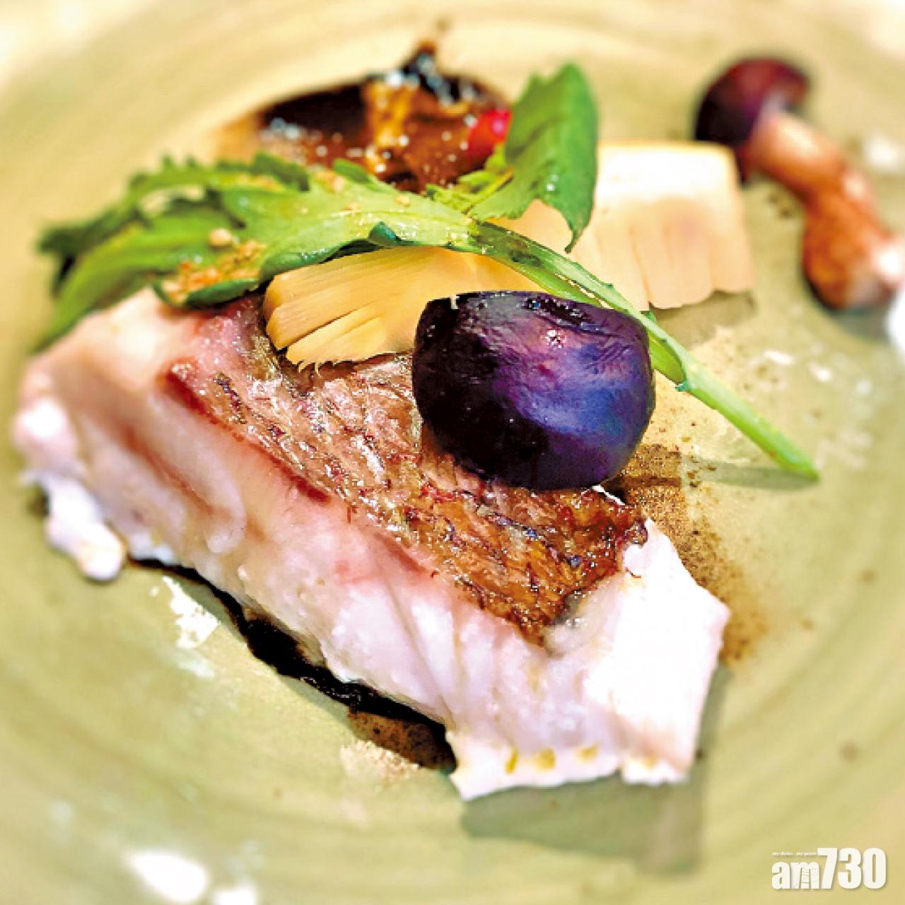 鹽燒櫻鯛──鯛魚有幾好食毋須多講,配角松の子嘅幽香非常搶鏡,食味絕不比松茸遜色。