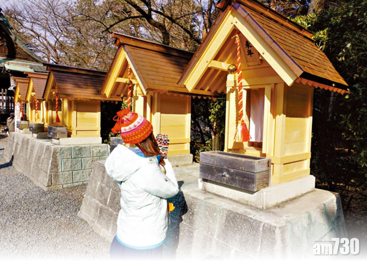 根據自己的生肖參拜不同的小型神社。