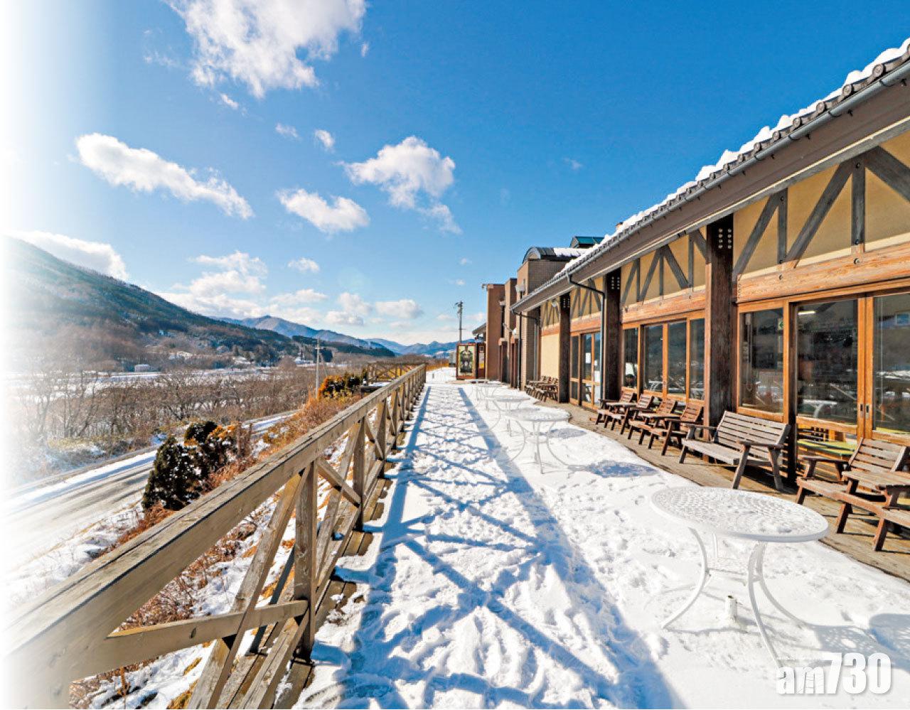 【風之丘道路休息站】沒有遮擋的無敵觀景露台,免費開放。