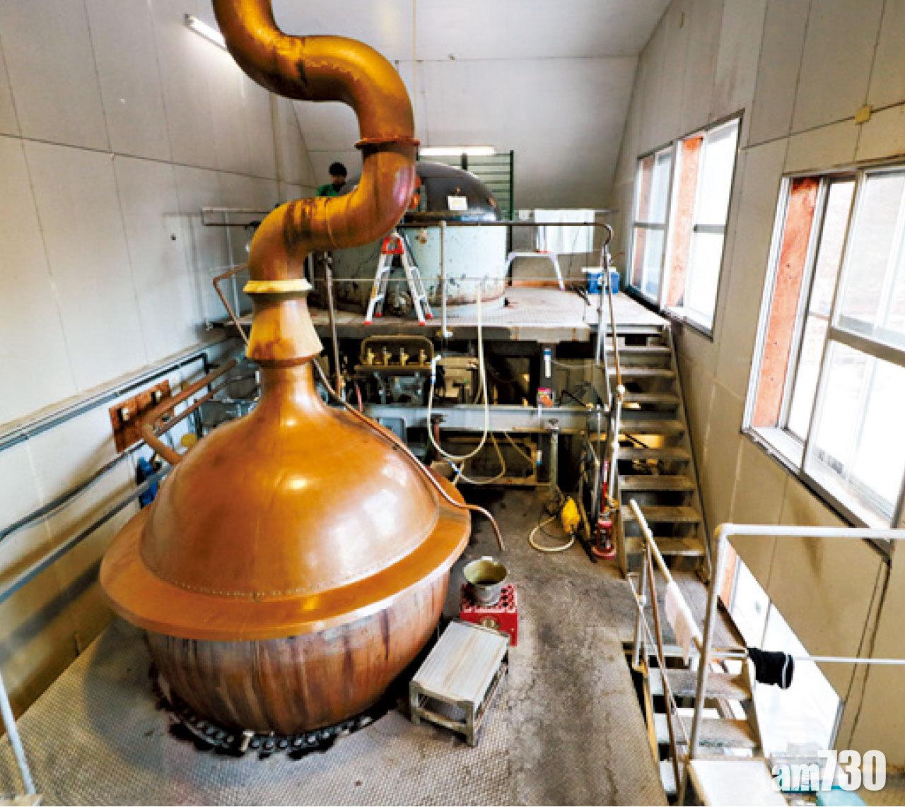 【Baeren啤酒工廠】來自德國的百年老鍋,是Baeren啤酒工廠的招牌。