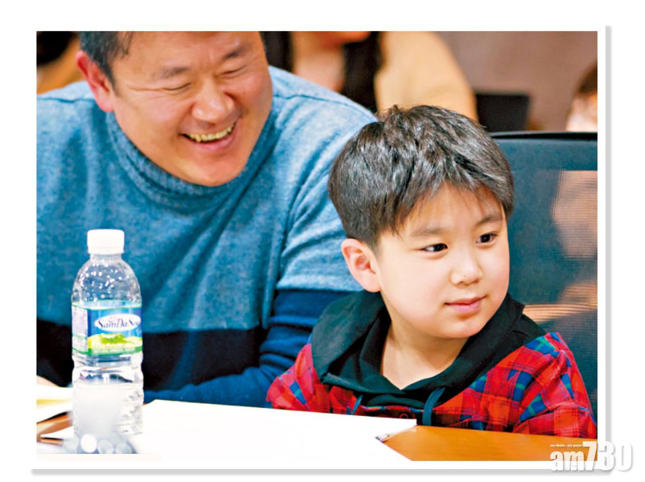 奉尚弼的童年將會由童星李路雲出演,他曾憑《逆賊》獲得2017年MBC演技大賞兒童演員獎。