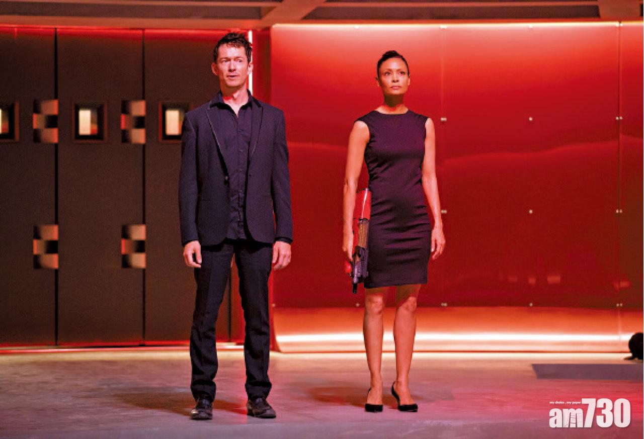 Maeve今集將Sizemore玩到殘,好睇過MIB那條線多多聲。