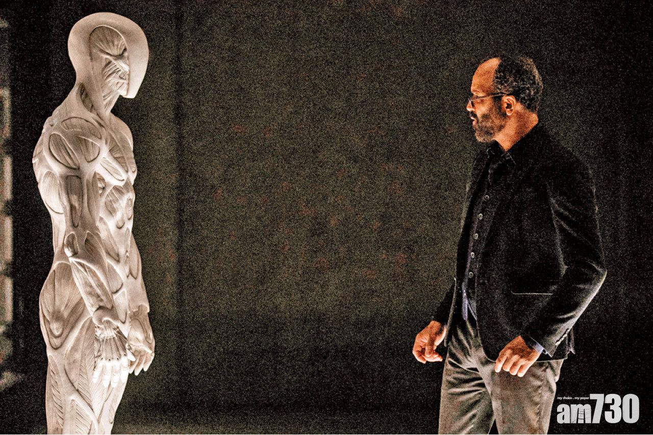 第一集Drone Host出現,Delos一直竊取人類在Westworld(及其他園區)活動的數據,是用來取代人類領袖計劃的預示嗎?