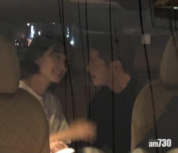 拖埋手手,Sweet。