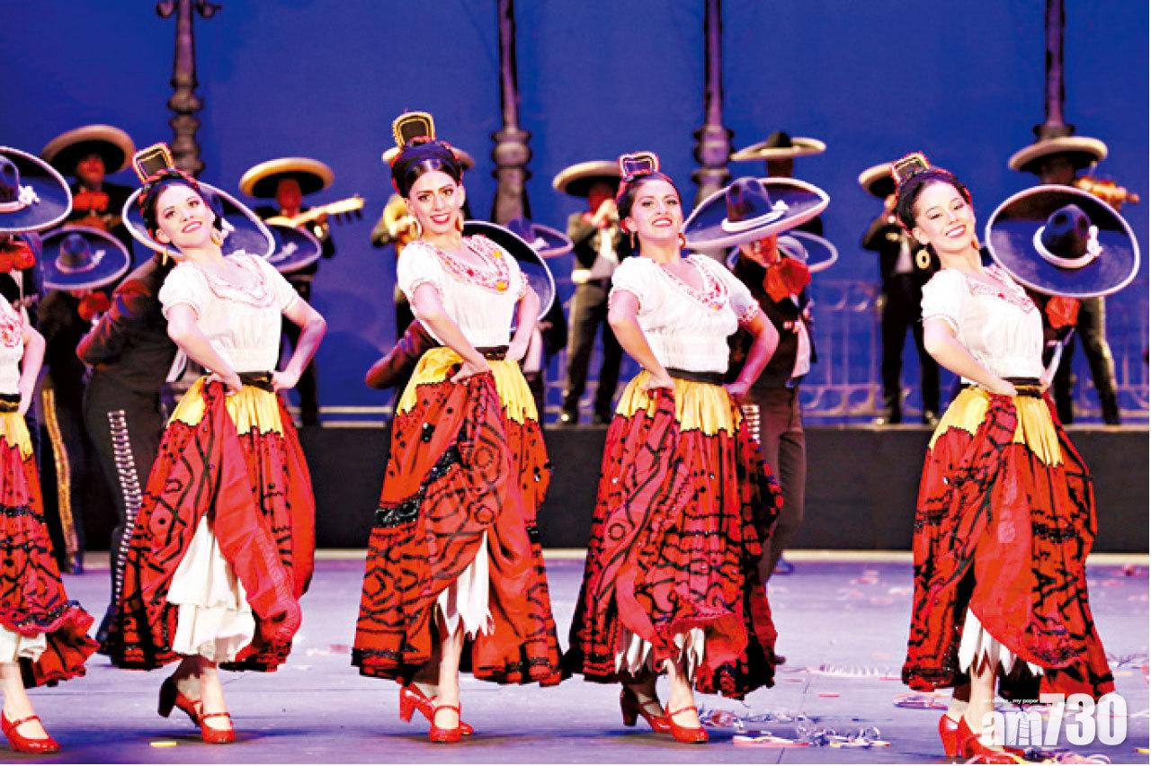 舞蹈員表現專業,全情投入。