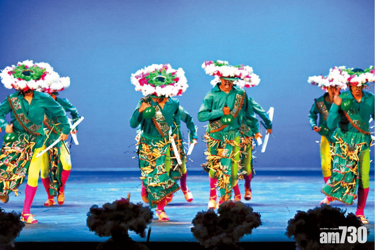 表演環節,以節奏強勁的舞蹈打頭陣。