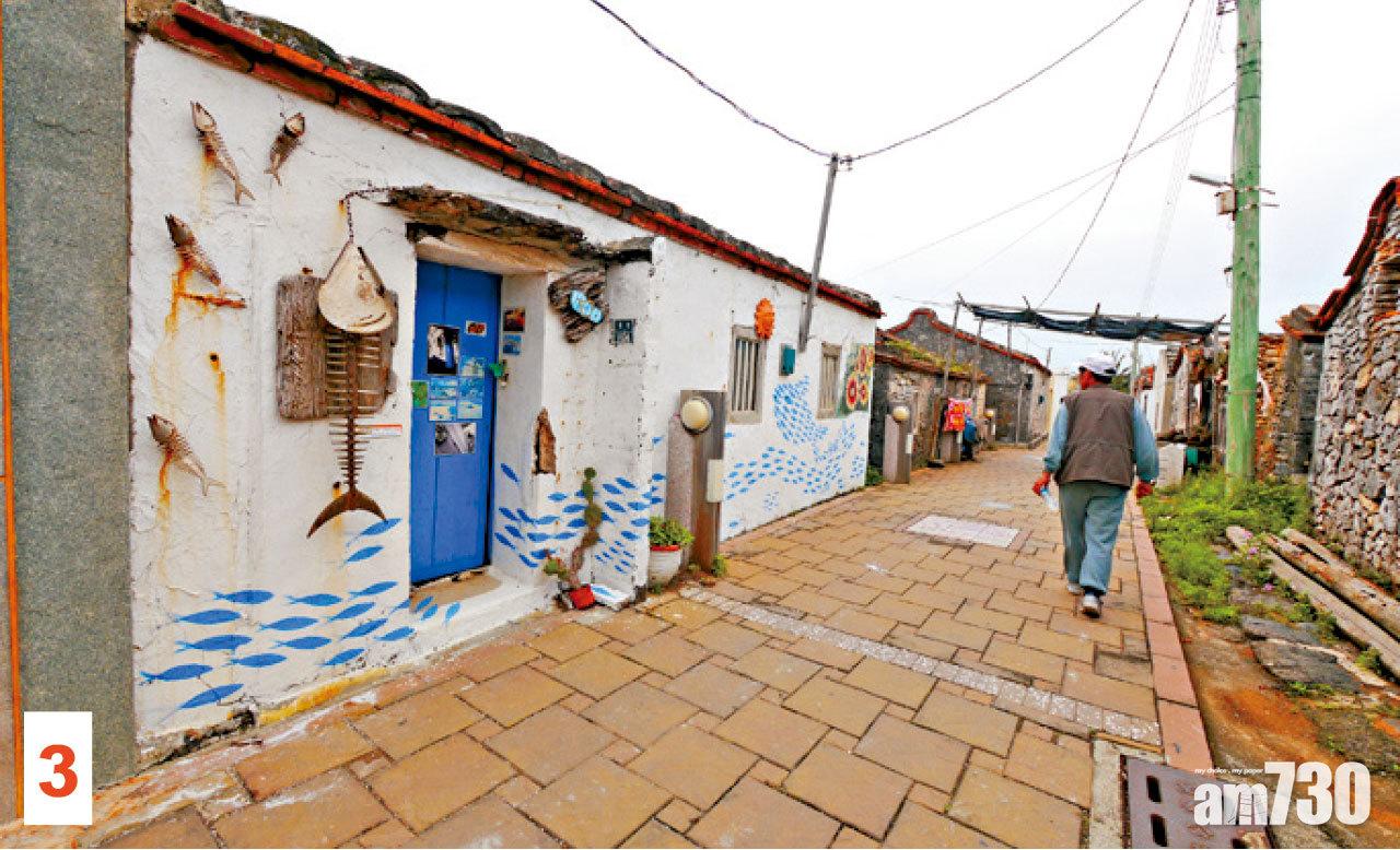 3 近年開始有年輕人回流,將古厝改建成民宿,為古村再添生氣。