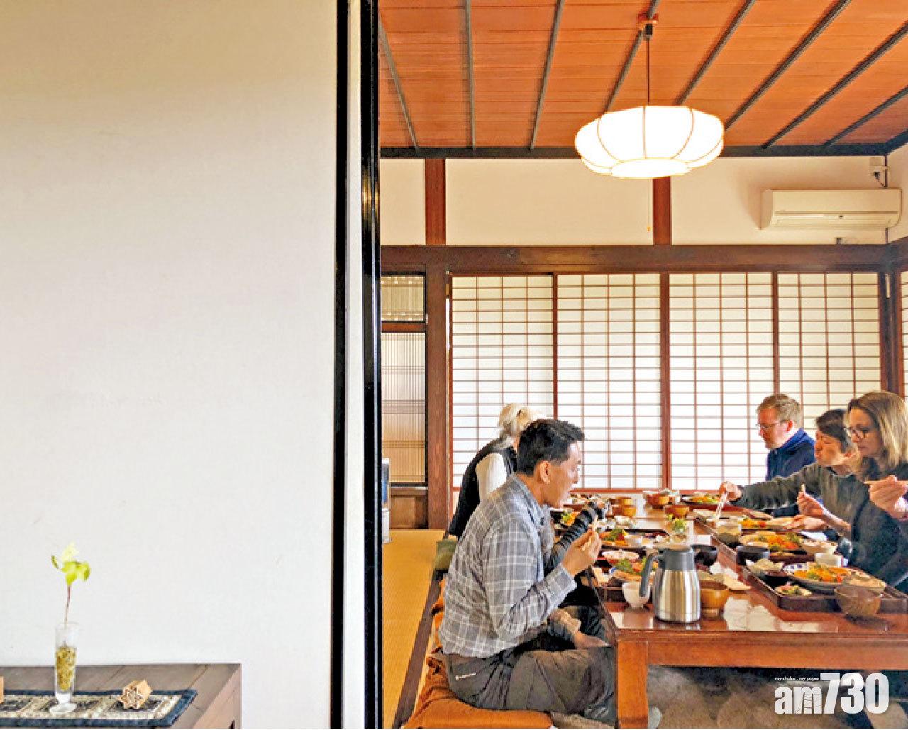 一起坐下來,不看手機不看電視,專心享用一頓農家午餐。