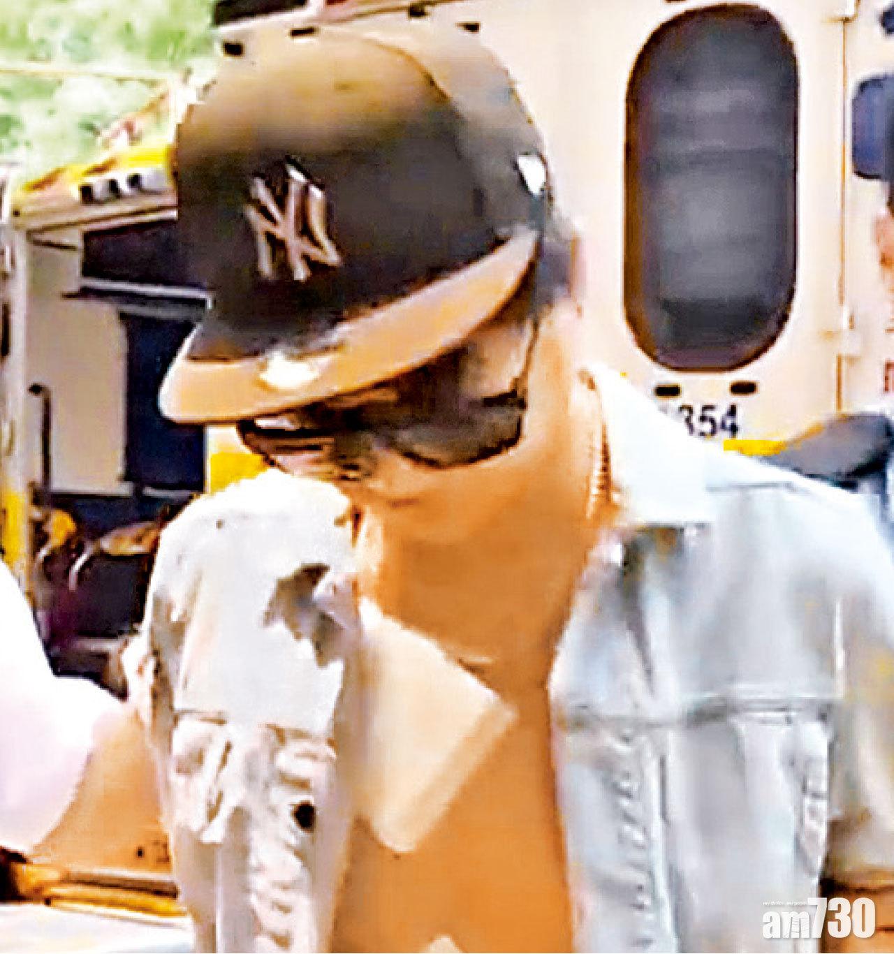 疑犯報稱受傷需送院。