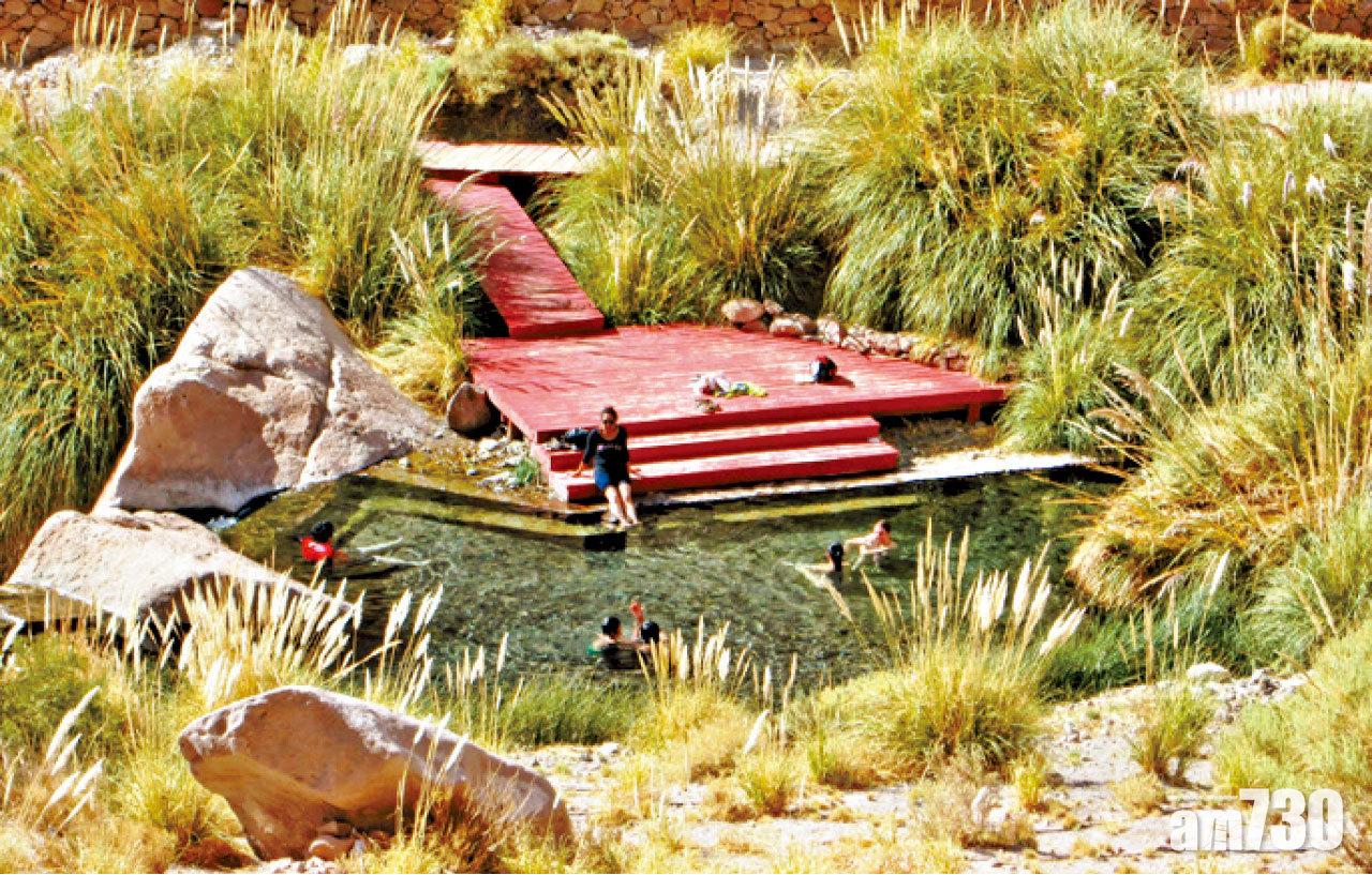 多個獨立天然溫水池,任君選擇。