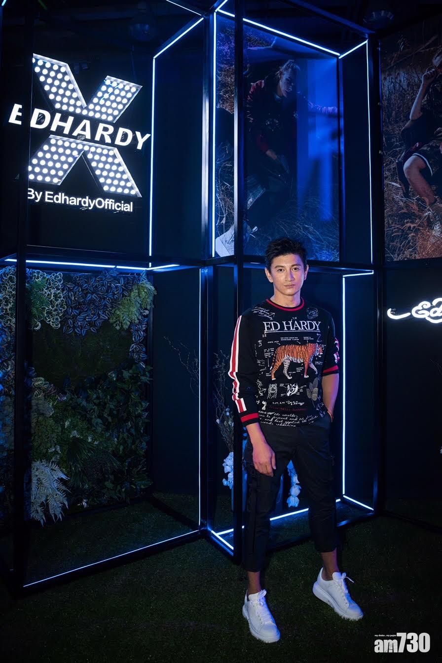 該品牌令一主理人是劉嘉玲,當日發佈會重任交到吳奇隆身上。