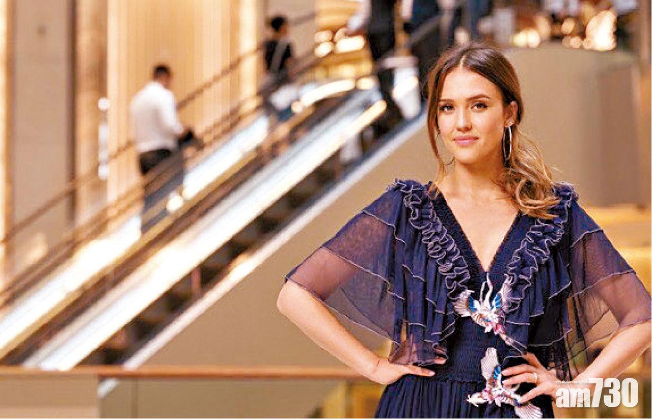 ① 早前,首次來港的Jessica出席置地「嚐新之年」活動,趁機到訪太平山頂及PMQ等地,享受美食、做水療按摩和購物,她形容香港是非常有趣的地方。