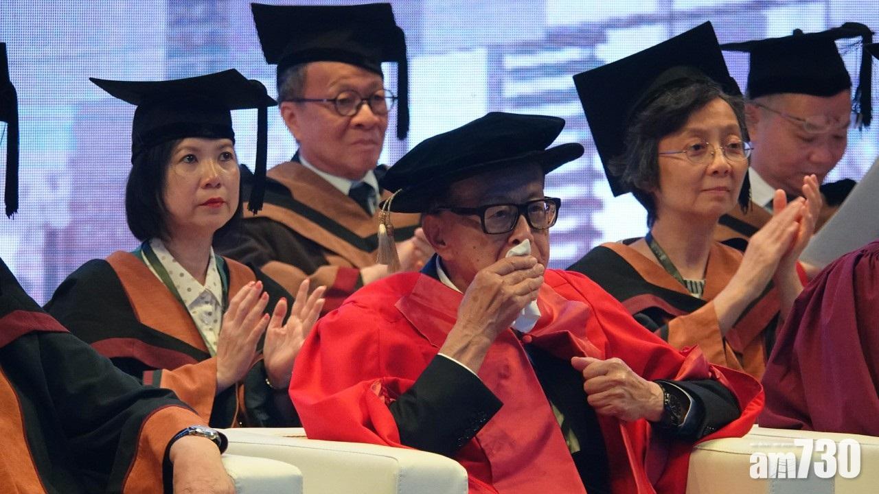 手巾仔抹下汗。(陳奕釗攝)