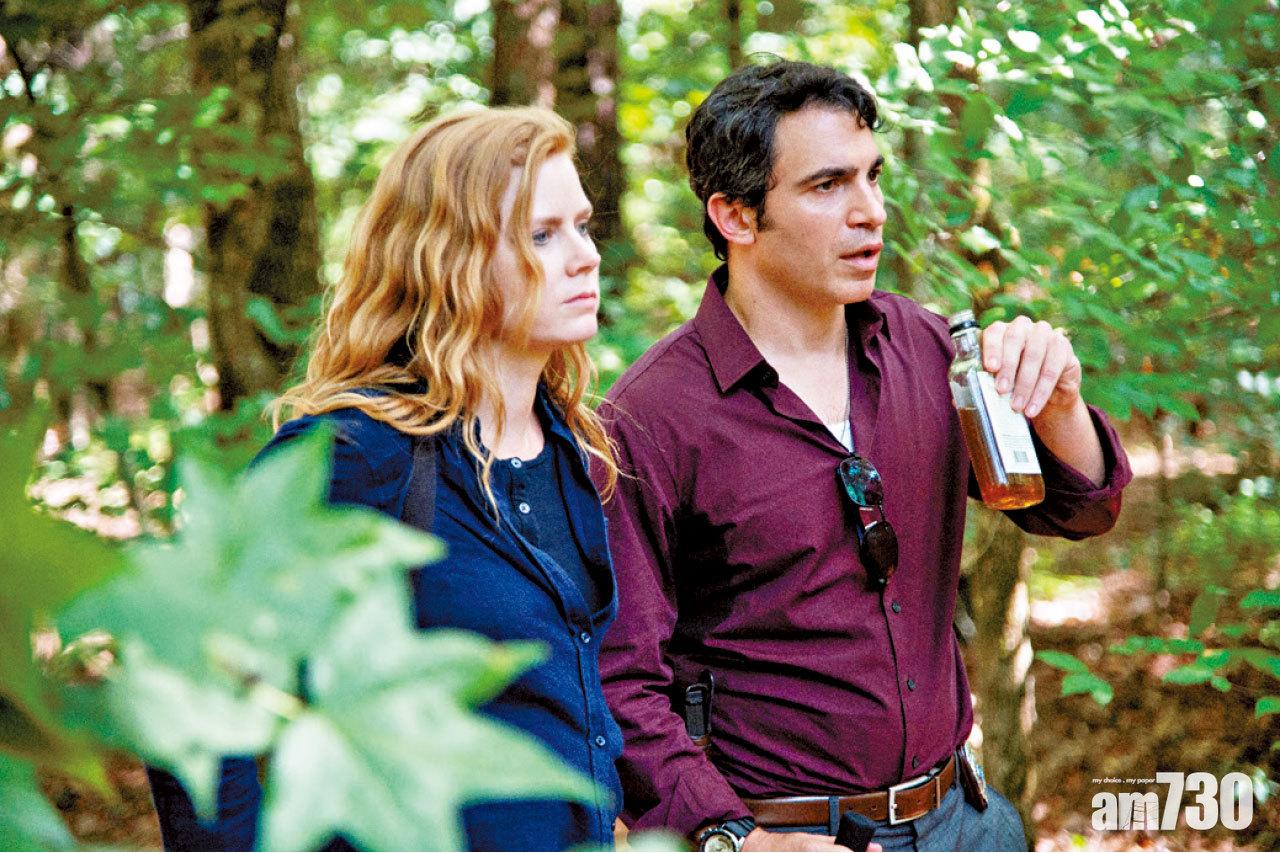 Chris Messina飾演從大城市抽調來小鎮查案的探員Richard Willis,跟女主角有點互flirt情節,不知會否有感情線。