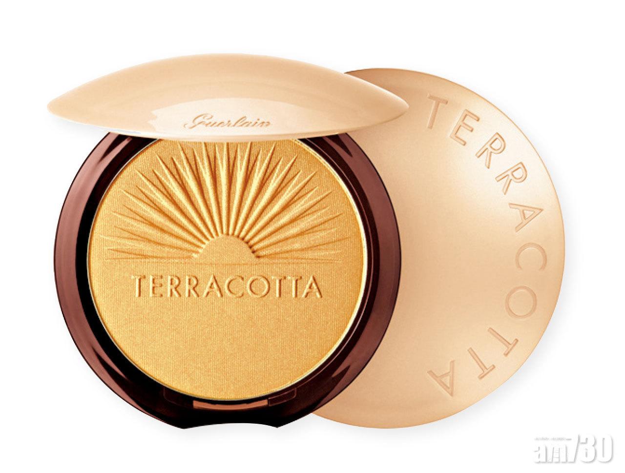 (Guerlain) 陽光亮肌光影粉可提亮肌膚,打造亮麗、柔美和煦的細緻肌膚。 $430/0.3g