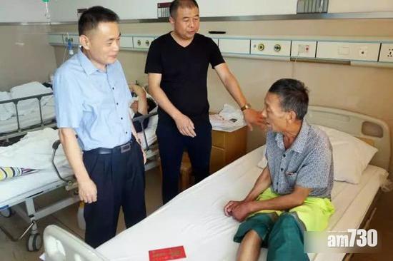 陳被摑至輕微腦震盪。(互聯網)