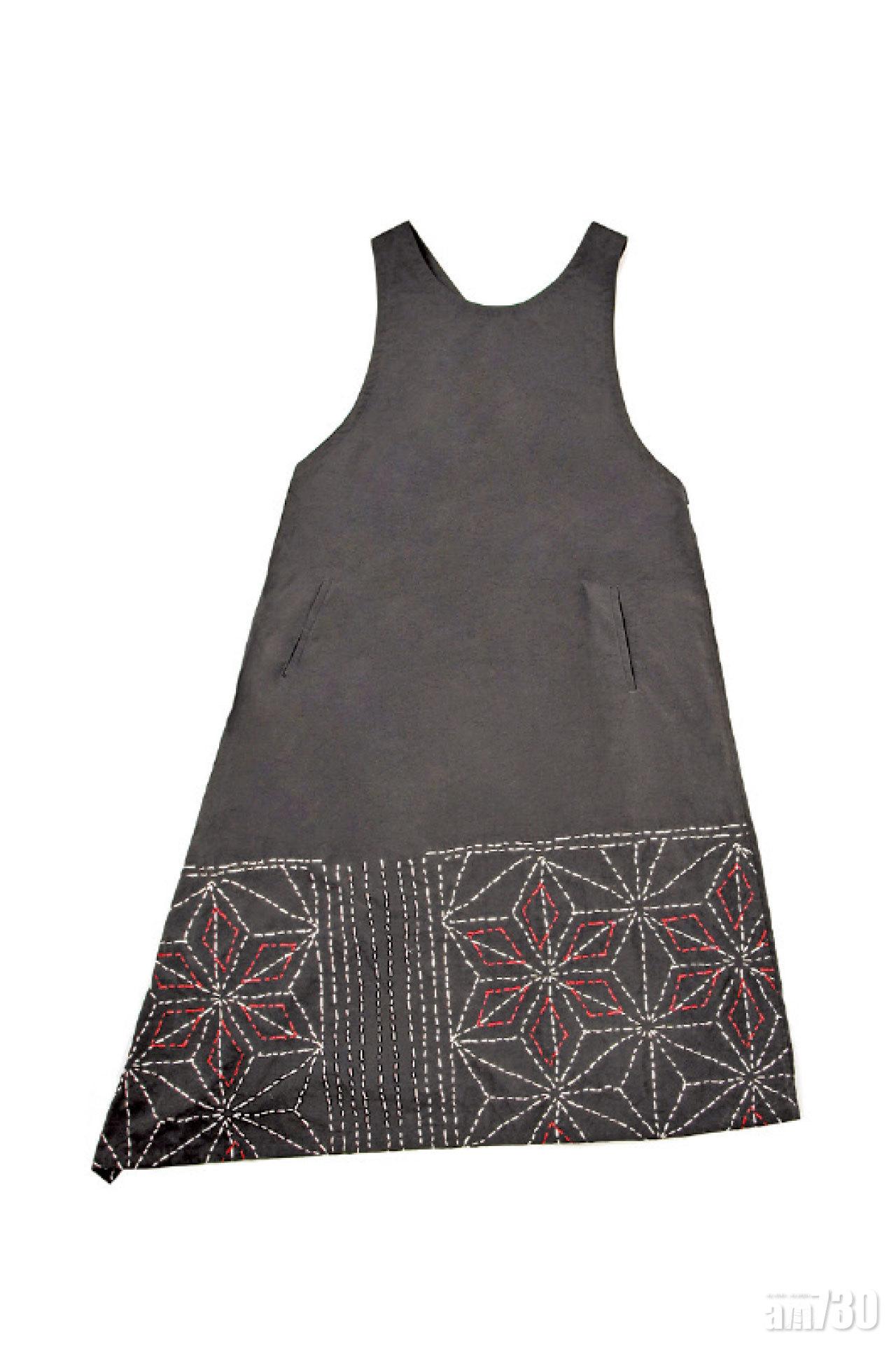 黑色刺子繡vest dress $8,399(B)