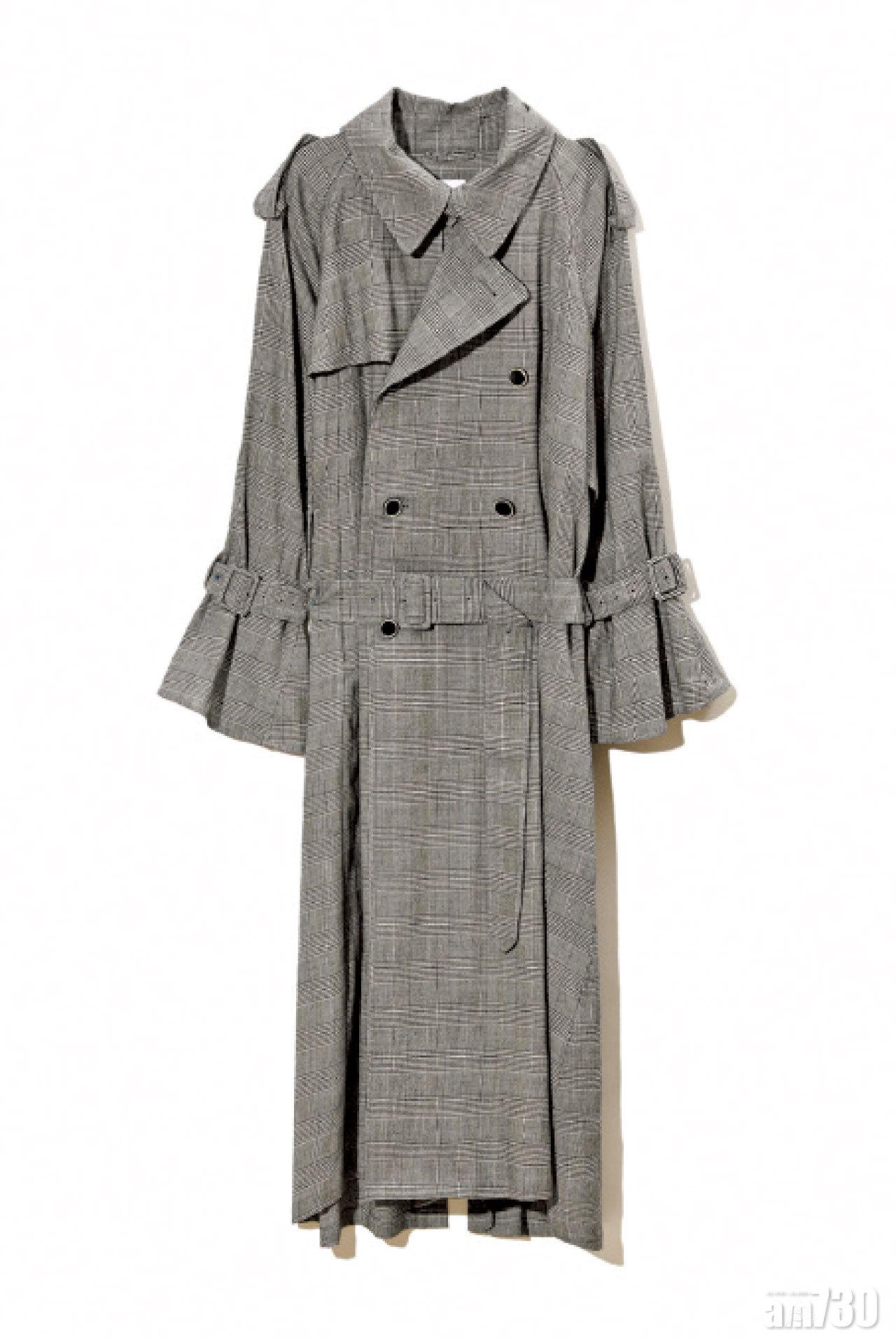 灰色格仔圖案trench coat $9,999(D)
