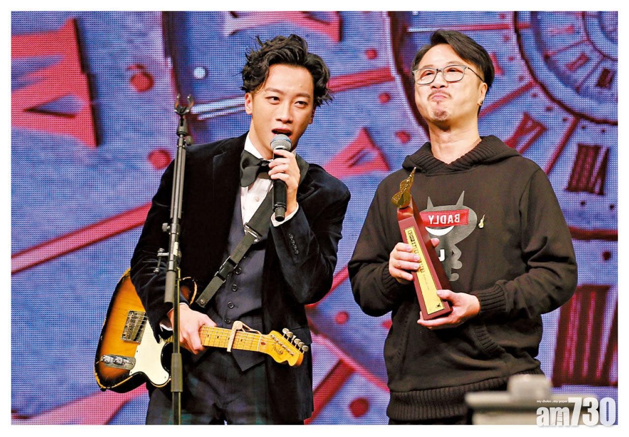 Supper Moment 自從《小伙子》開始與音樂監製Adrian Chan 合作無間,主音Sunny在今年獲叱咤樂壇組合金獎時,特別請Adrain上台,作公開道謝。