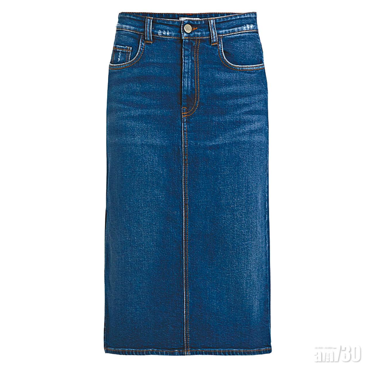 藍色washed denim pencil skirt $2,080(F)