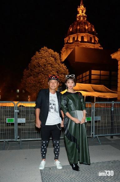 剛力po相與男友到巴黎睇畫展。