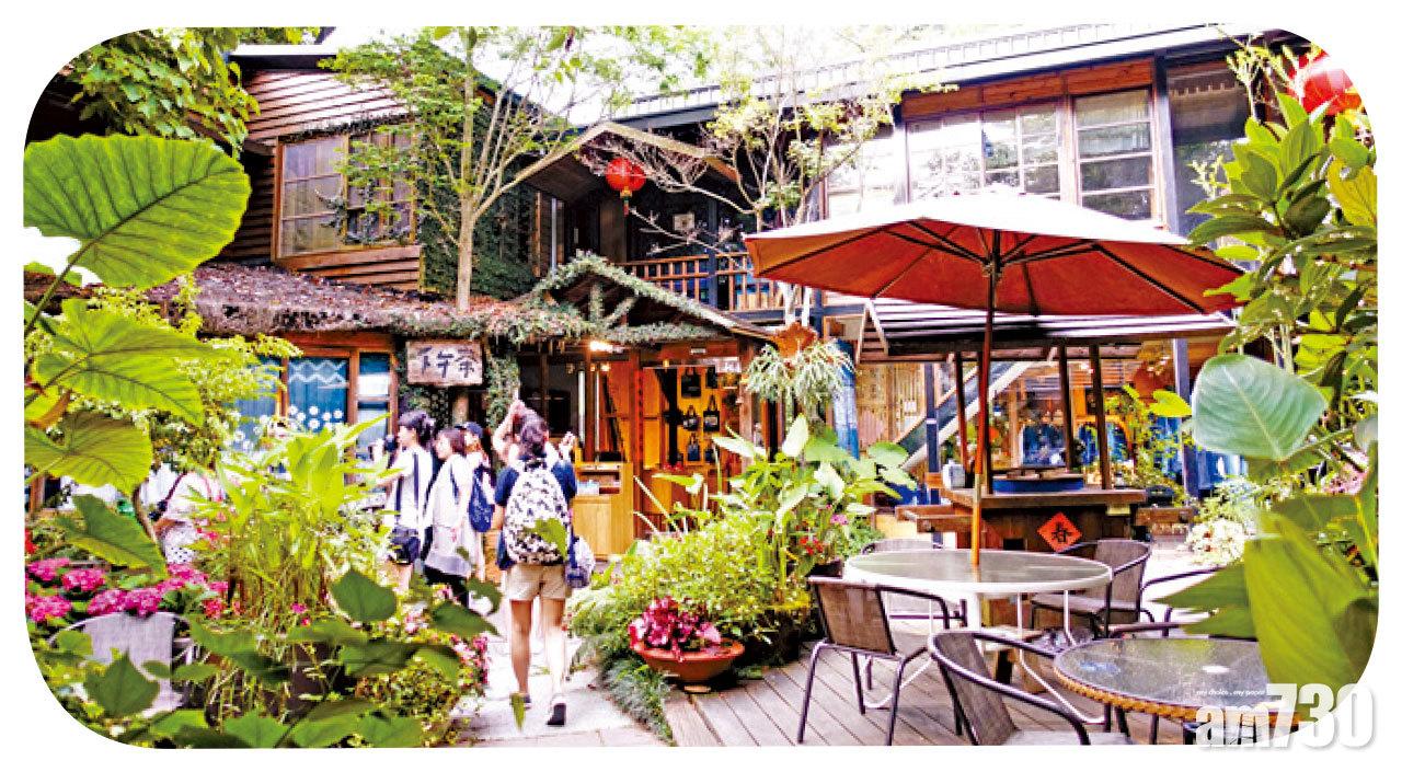 卓也小屋環境清幽,木屋四周有草木相伴,還能聽到鳥鳴蟲叫。