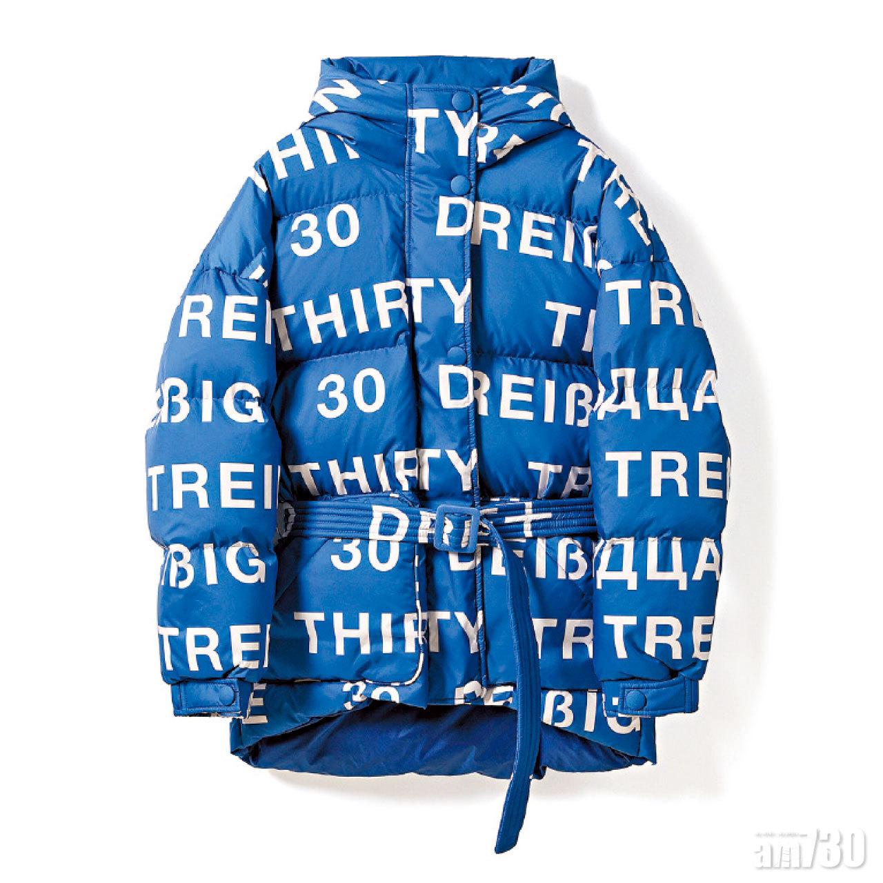 藍色字花圖案down jacket by IENKI IENKI 價格待定(A)