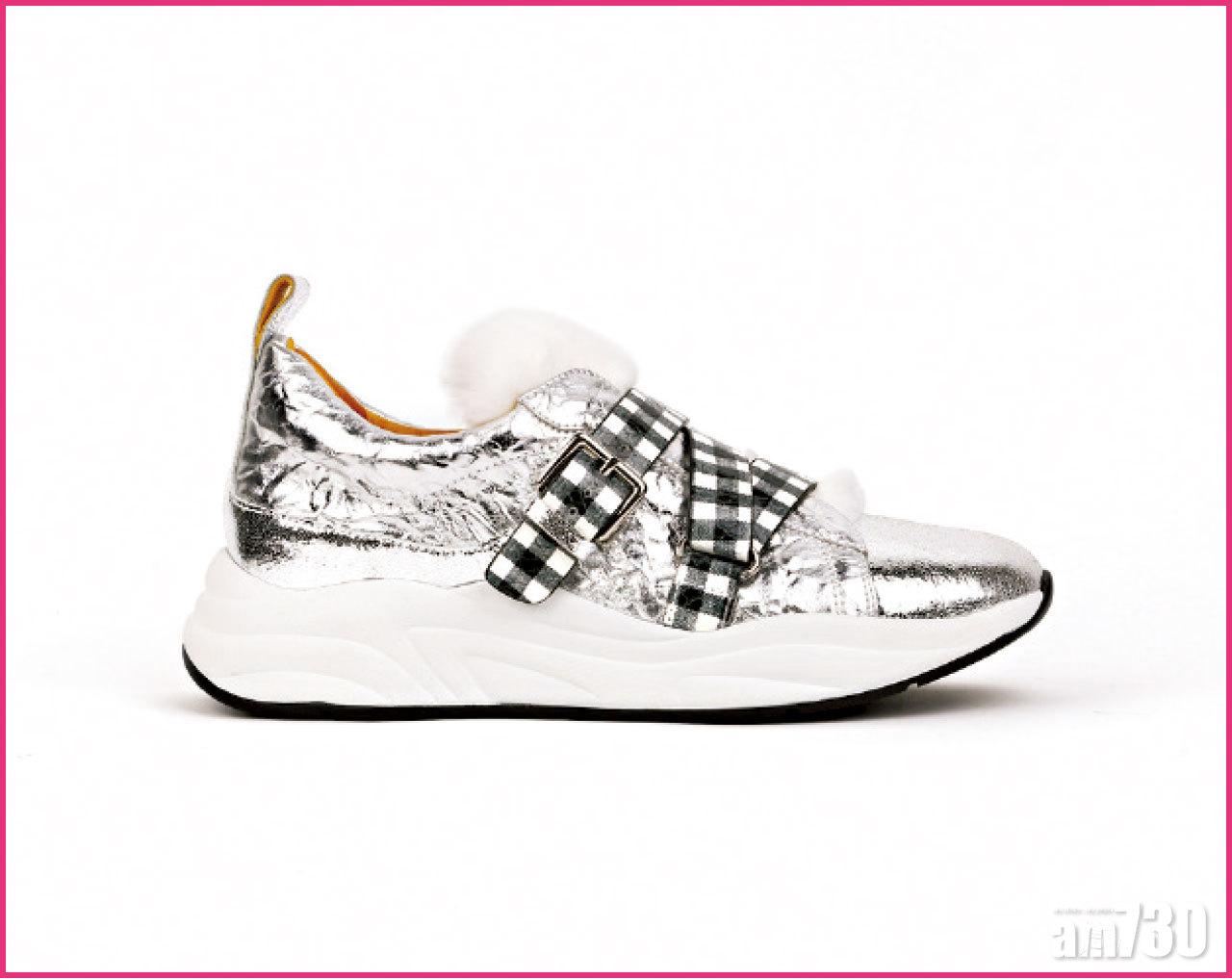黑白格仔搭帶併毛毛銀色sneaker
$1,399 (a)