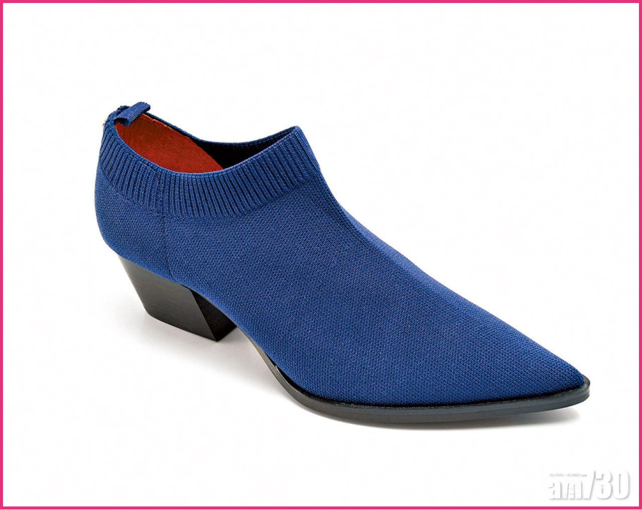 寶藍色橡筋布ankle boots
$1,290 (b)