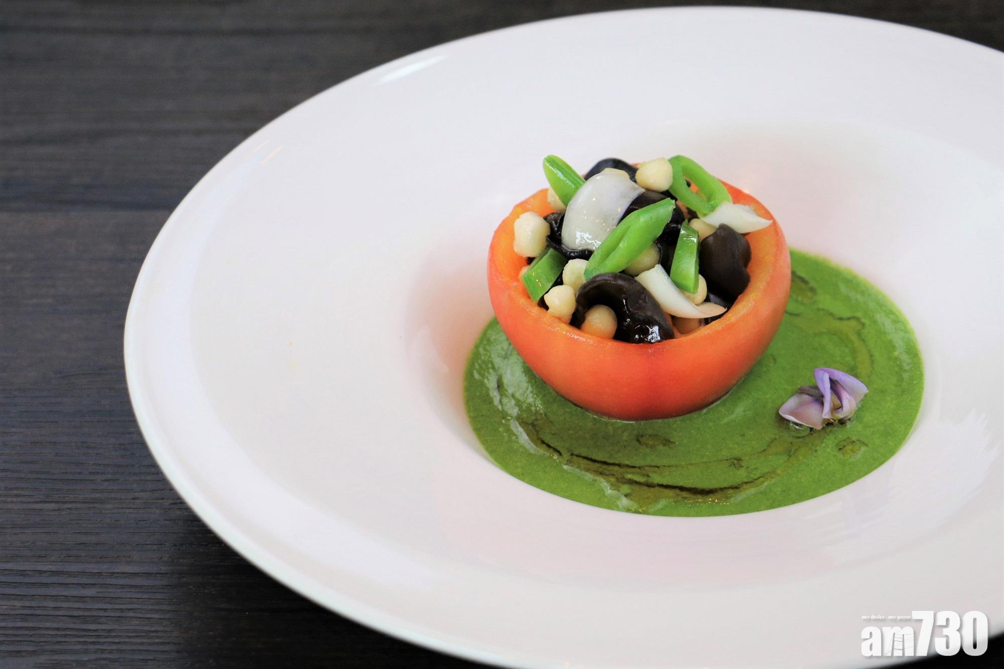 日本蔬菜同樣鮮甜無比,柿紅翠玉用上原個福岡番茄,比起其他產地番茄更鮮甜,番茄內藏鮮百合、芡實、小雲耳等蔬菜,口味清新怡人。$148元