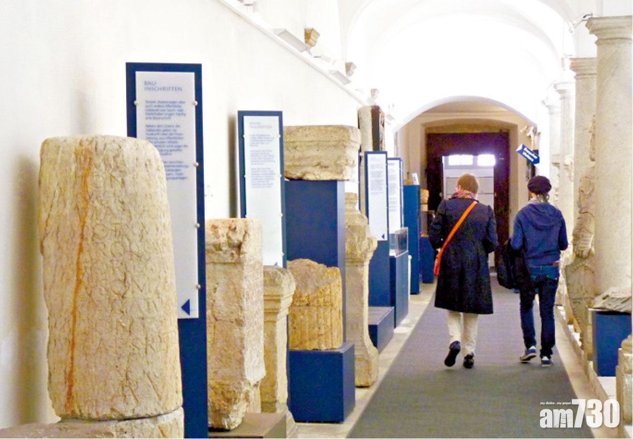 石頭博物館有11件大型藏品。