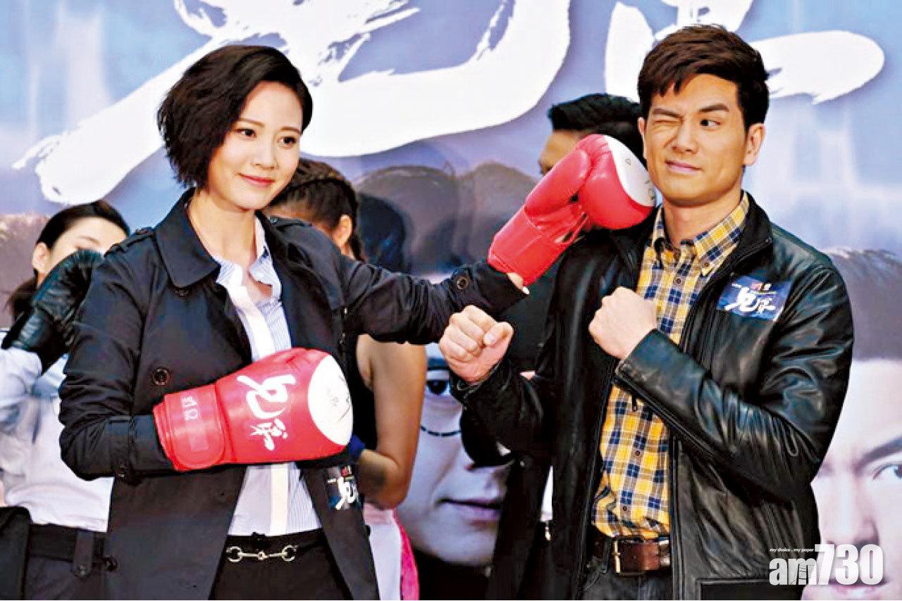 在台慶劇《兄弟》中,朱朱與伍允龍首次合作演情侶,她笑言對方寸嘴兼跳跳紮,為他年逾40仍未找到女友而擔心。