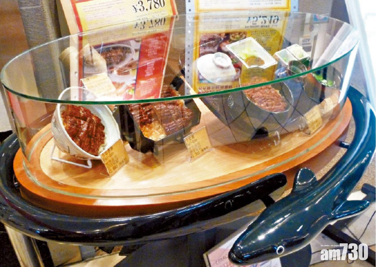 落單前不妨先參考食物樣本。