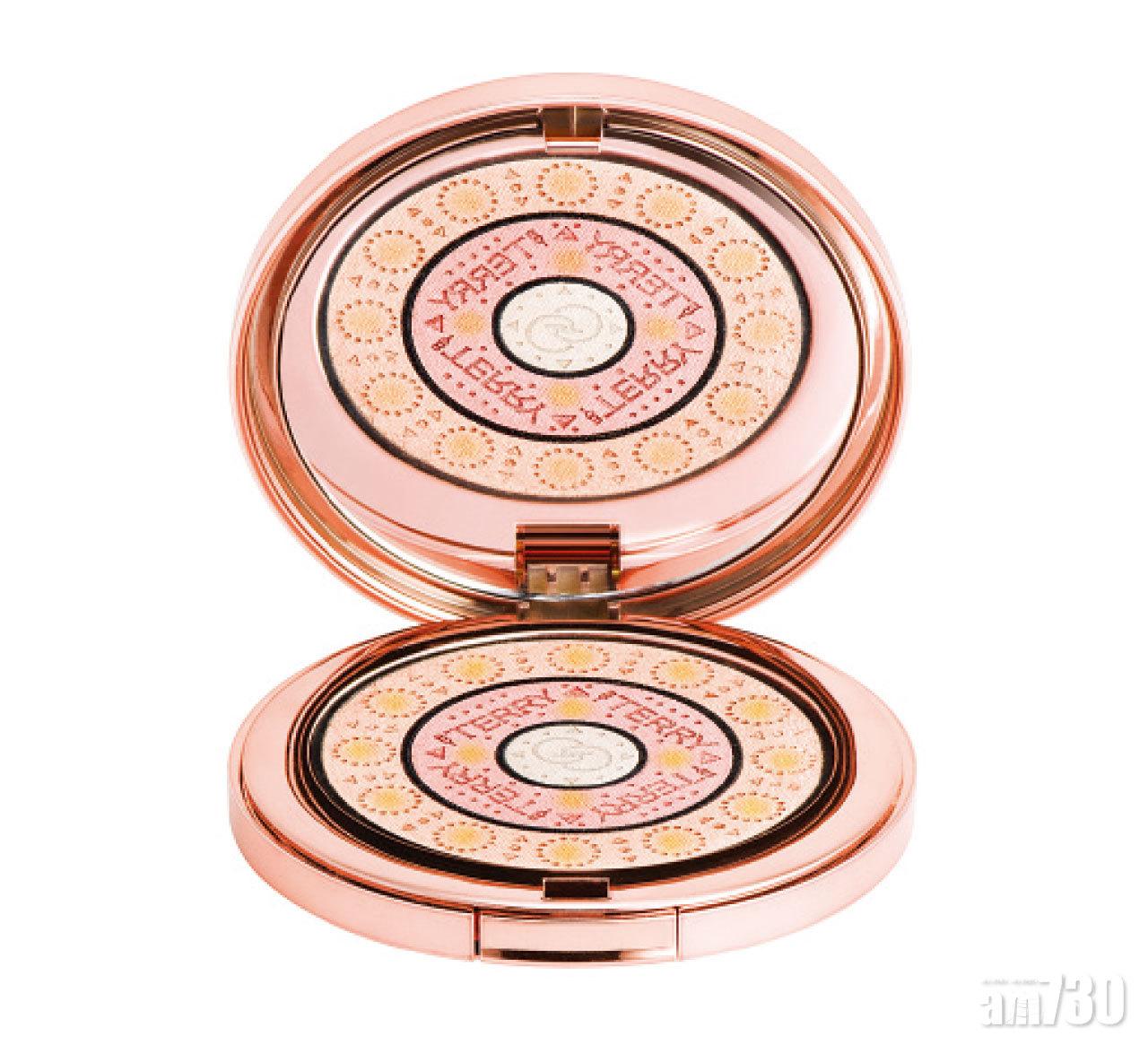 By Terry
炫光寶石三色蜜粉