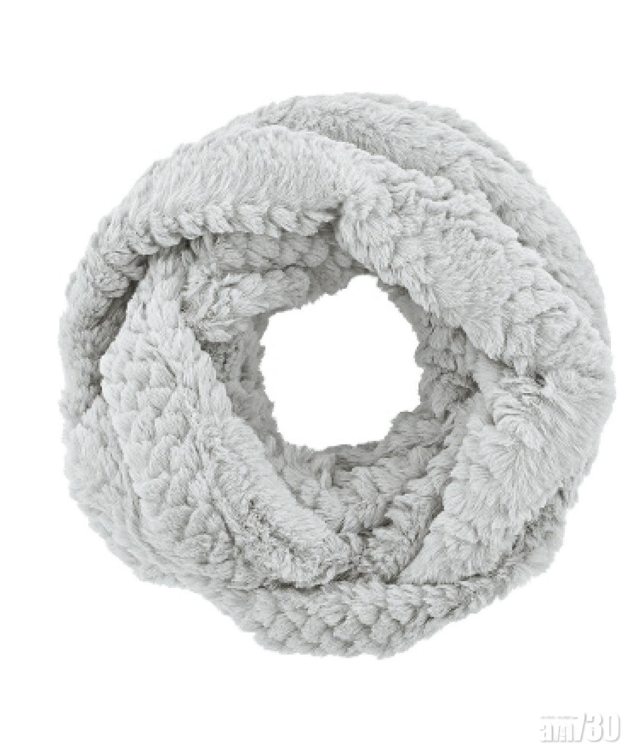 灰色仿真毛毛圍巾 $350 (a)