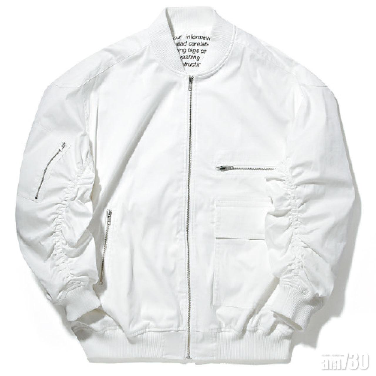 白色bomber jacket $3,699